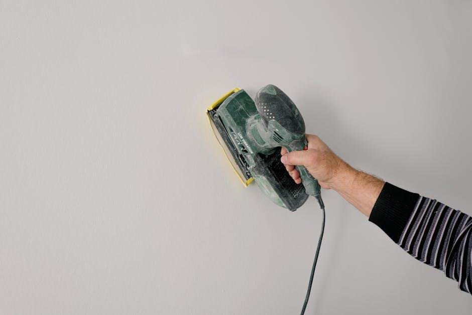 Appliquer un enduit de lissage sur placo avant peinture